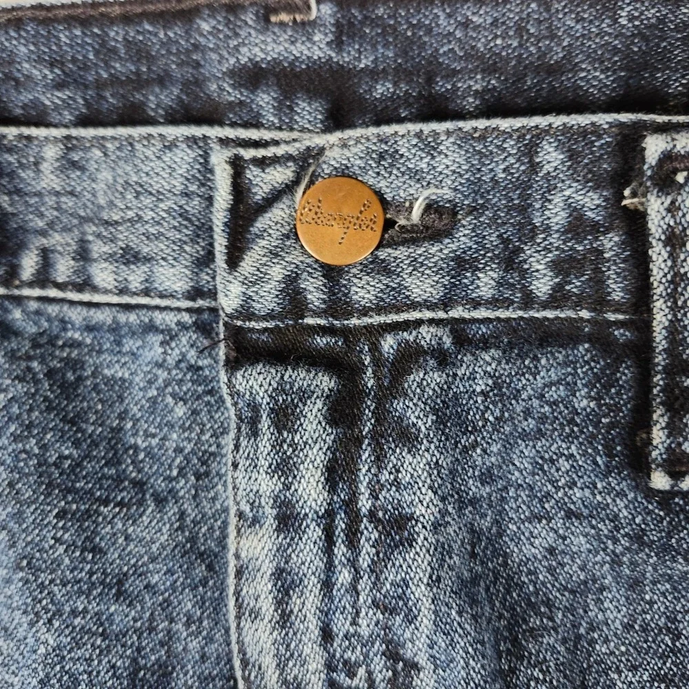 Wrangler Jeans Men 32x30 Blue Excellent Acid Wash Cowboy Cut 13MWZNF Made in USA